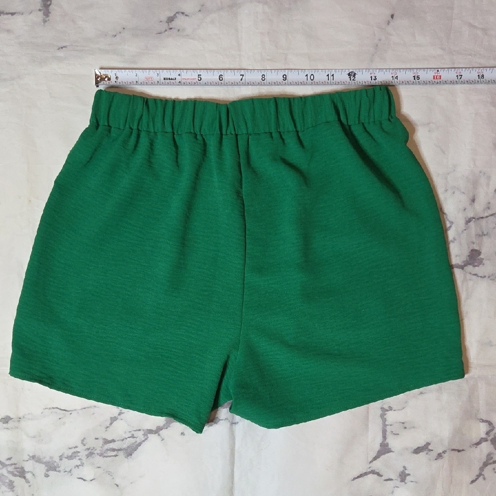 ee:some High-Waist Green Shorts - Picture 4 of 5